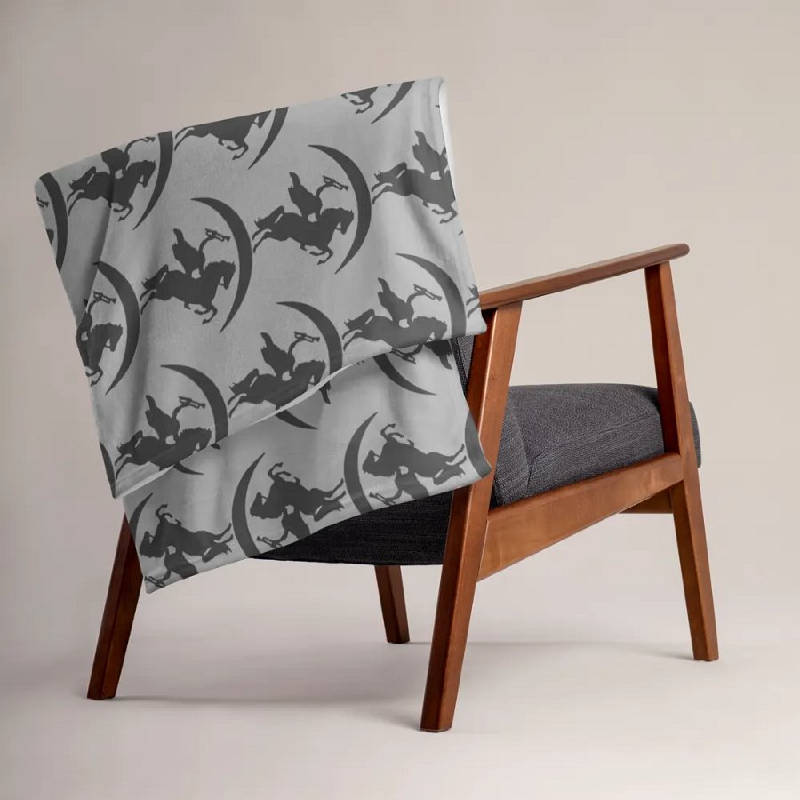 Rogues Hollow Throw Blanket product image (3)
