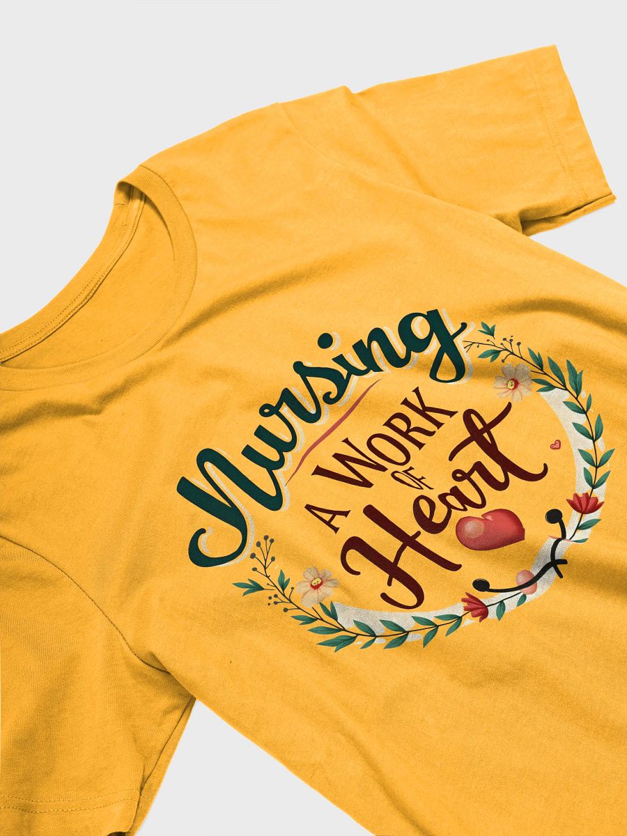 Heartfelt Nursing Wreath T-Shirt product image (29)