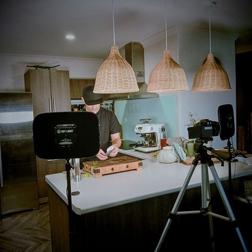 Behind-the-scenes filming this morning, new video up on my YT channel now