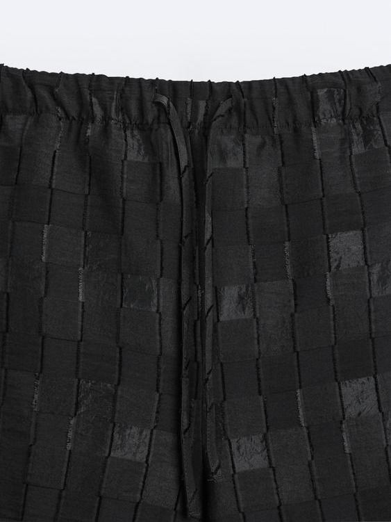 BRAIDED JACQUARD BERMUDA SHORTS product image (3)
