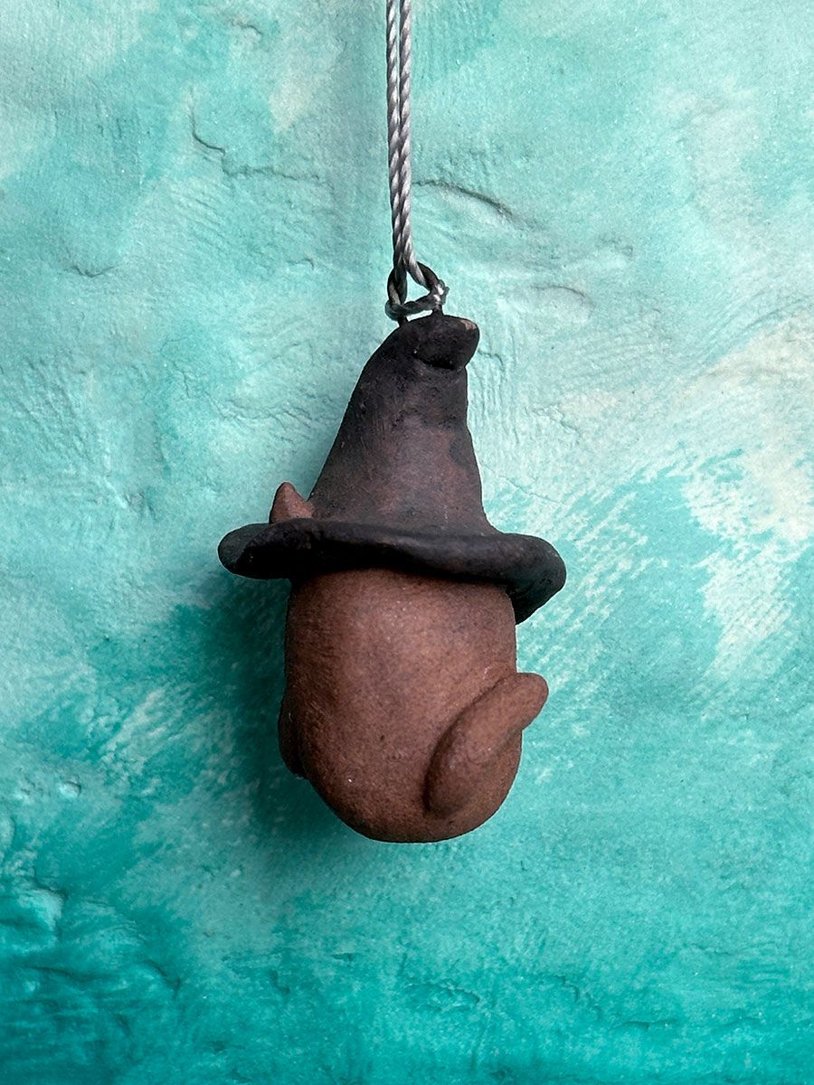Knotched Hat Cat Pendant Ceramic Spill product image (3)