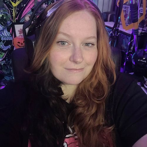 Surprise morning stream! 
Meta Mommies #OnceHuman 
Twitch.tv/AgelessRelic_ 💜