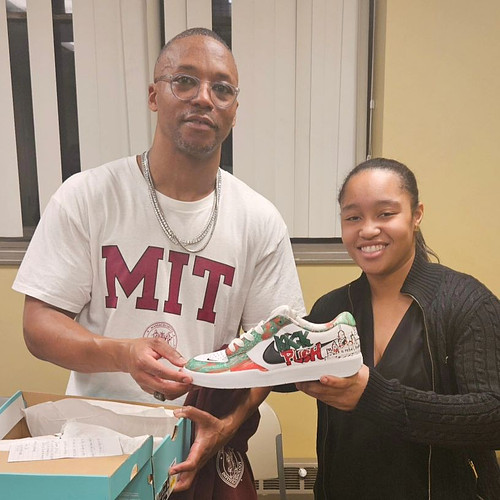 Is the world ready for a Lupe Fiasco × VETA collab? This weekend VETA got to design a pair of Kick Push Nike SBs for @lupefia...