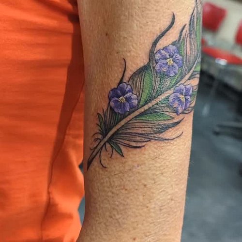 #hartselletattoo #alabamatattooartist #northalabamatattooartist #feathertattoo