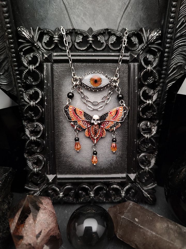 Familiars - Soulfire Moth product image (1)