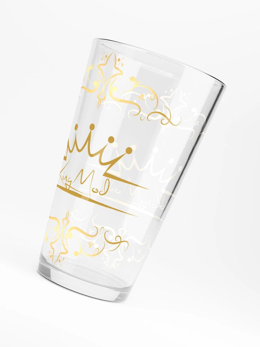 Elegance Unleashed Shaker Pint Glass product image (6)