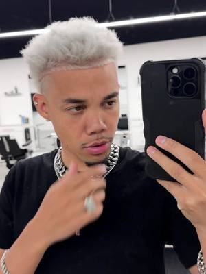 he's back. roshon 3.0 summer edition 🌴 wanna get or learn how to do that perfect color then holla at @THE LAVISHH COLLECTIVE 💈⚔️ nobody do it like my boy #iconomous #roshon 