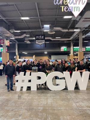 😈 Rencontre avec les Salopios à la PGW 💜🔥 . Ma dream team, je vous aime tellement merci pour tous ces moments inoubliables 🫶🏻 . . #PGW #ParisGamesWeek #rencontre #salopio #salopia #dreamteam #bestteam #copaing #famille #gaming #multigaming #twitch #discord #momentsinoubliables #mercipourtout #jevousaime #teamsalopio 🫶🏻🫶🏻🫶🏻