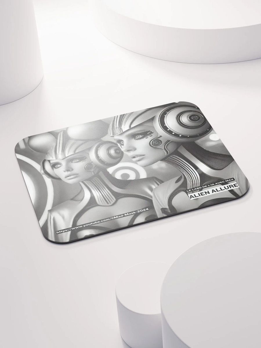 Classic Mouse Pad : Alien Allure product image (4)