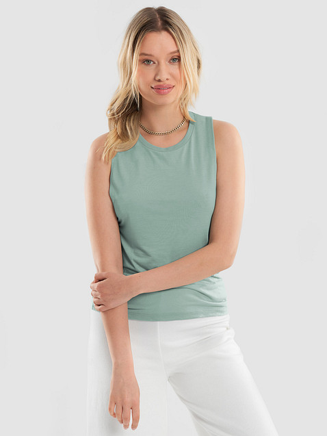 Photo showing Bella+Canvas Women's Flowy Muscle Tank