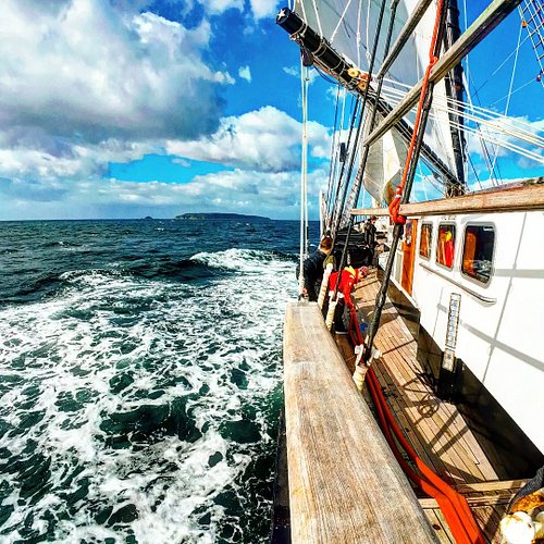 Heading to some random island this time 🌊⛵🏴‍☠️🤘🔥

#sailing #sailinginstagram #sailinglife #yachtlife #yachtlifestyle #travel ...
