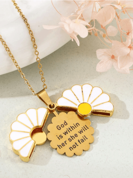 Daisy Necklace product image (1)