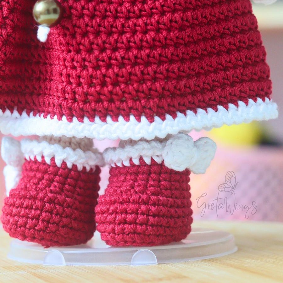 Amber at Christmas Amigurumi Pattern (Digital Download) product image (3)