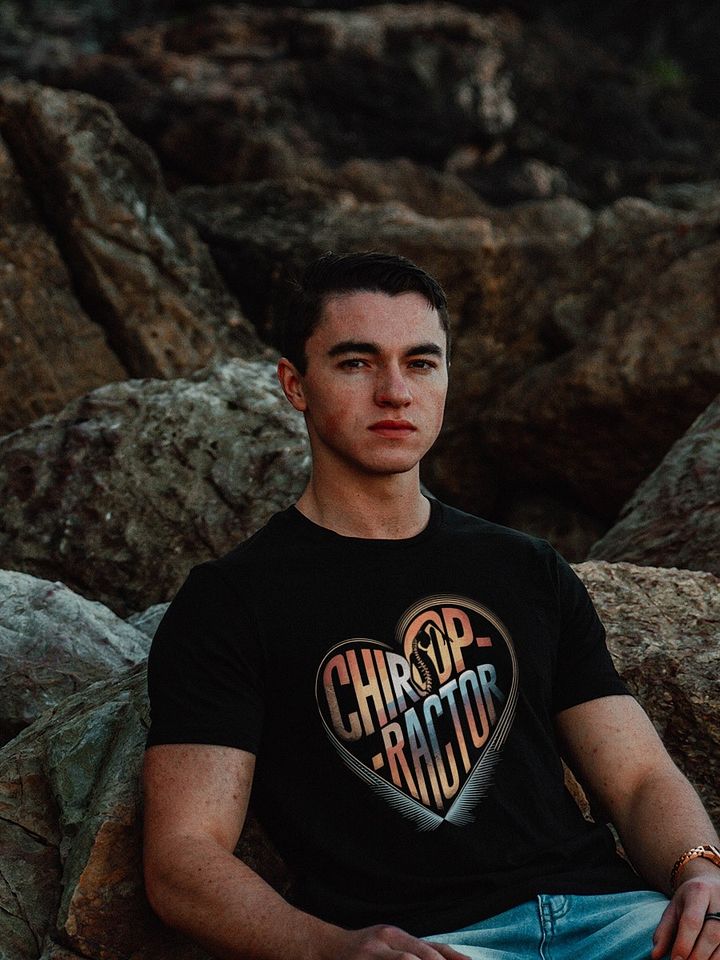 Chiropractor Love Graphic Tee product image (1)