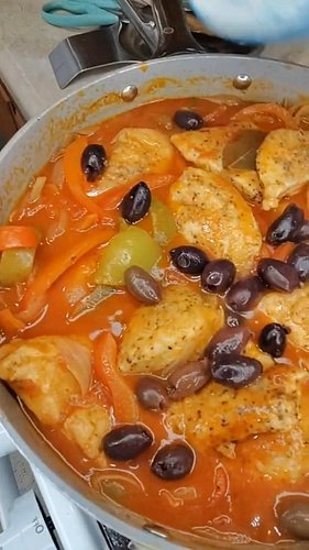​Pollo Cacciatora 🇮🇹 ¡El Estofado Más Fácil de la Abuela!

​¡Aprende a hacer el auténtico Pollo a la Cacciatora en menos de u...