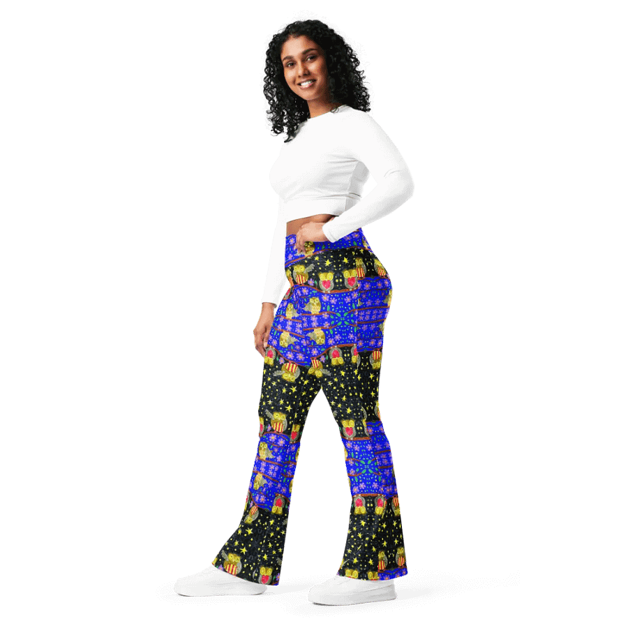Whimsical Owl Delight Flare Leggings product image (3)