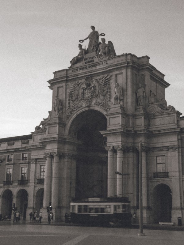 Arco da Rua Augusta - Black & White Photo product image (1)