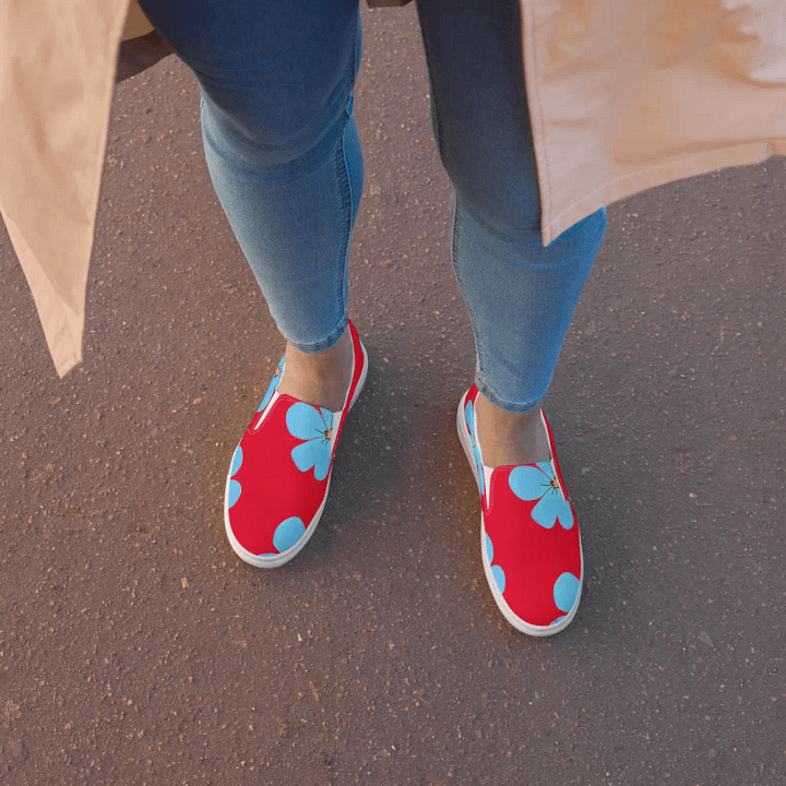 Blossom Bliss Women's Slip-Ons product image (2)