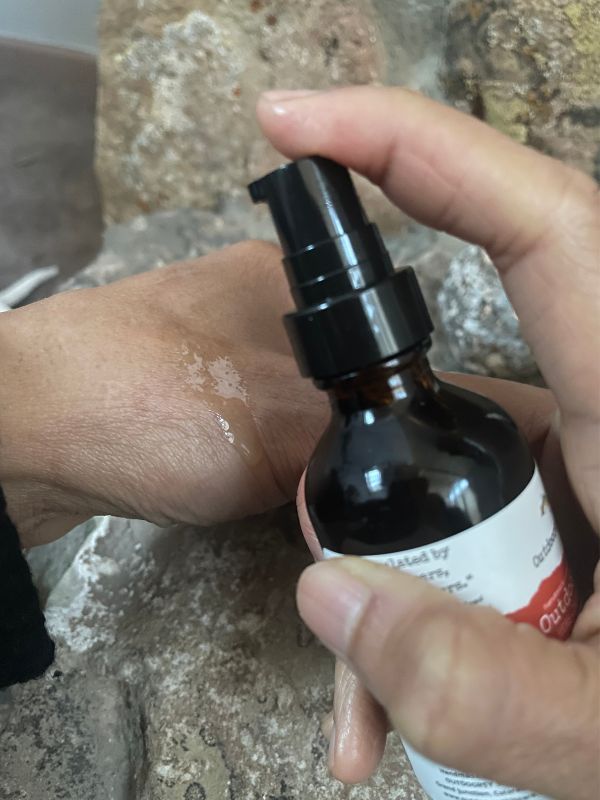 Outdoorsy Glow Herb-Infused Body Oil for Smooth, Silky, Radiant Skin product image (2)