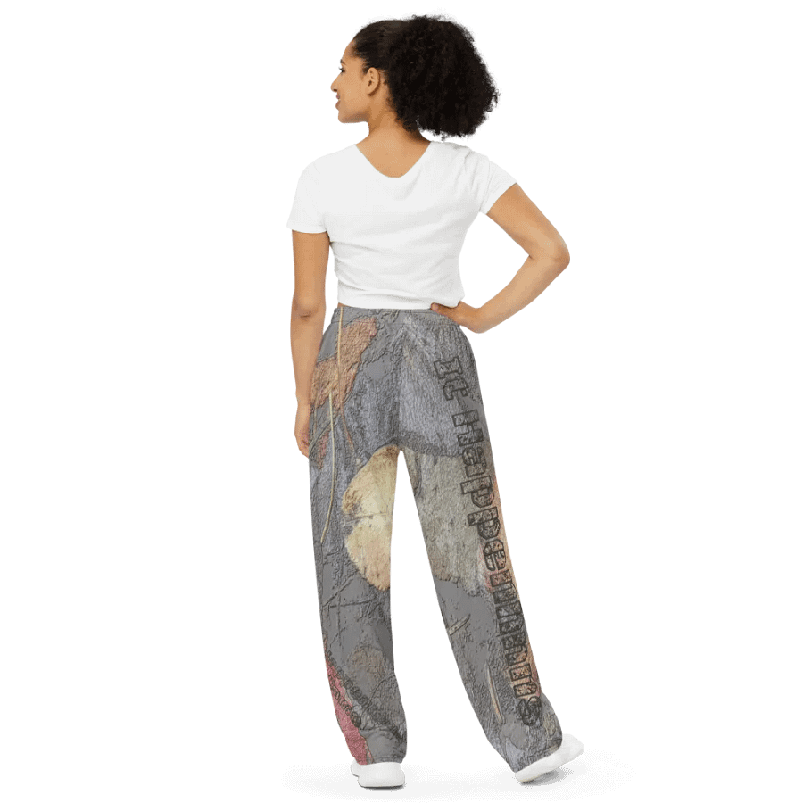 Unisex Wide-Leg Pants - MossyOak - It Happennnns Camo product image (4)