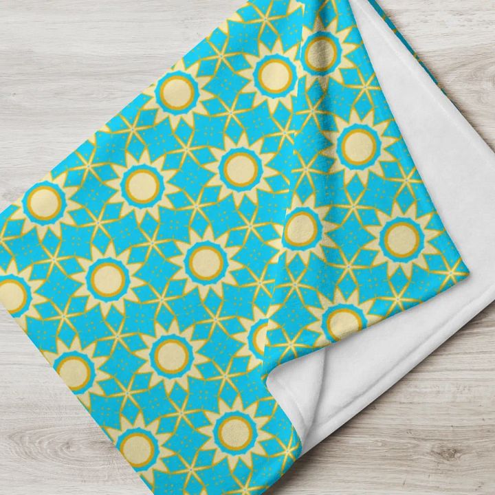 Celestial Sun & Stars Seamless Patterned Throw Blanket product image (2)