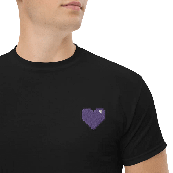 HollyRex Embroidered Pixel Heart Tee product image (2)