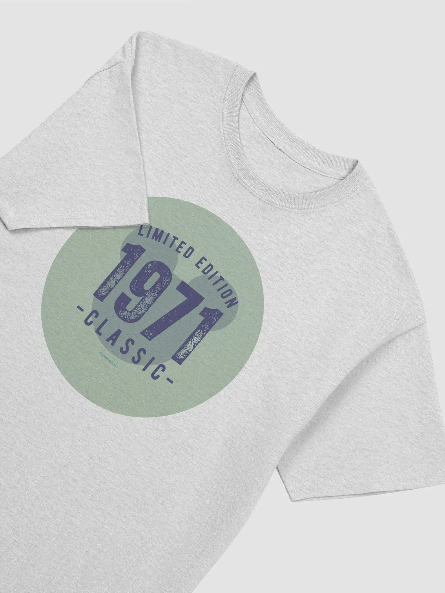 Magic Kingdom Heritgage Mickey Ears Tee 1971 product image (11)