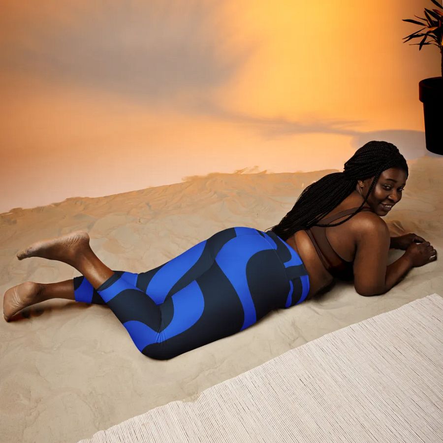 Ripple Effect Yoga Capri Leggings product image (9)