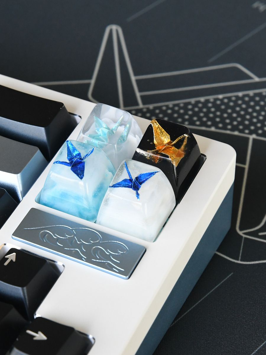 Cloudtop Crane Keycap (SA R1) product image (2)