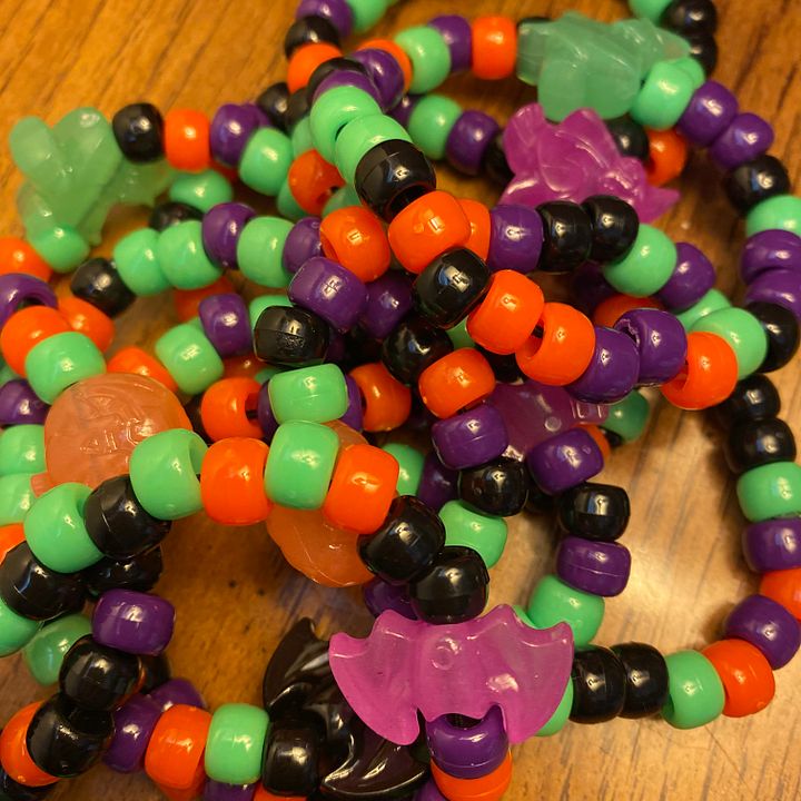 RANDOM Halloween Singles product image (1)