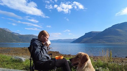Throwback to August, living in my car for a bit over 2 weeks with 2 dogs.

Norway is such a beautiful place and I'm so happy ...
