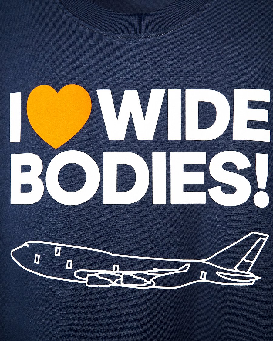 I Heart Wide Bodies Tee product image (3)