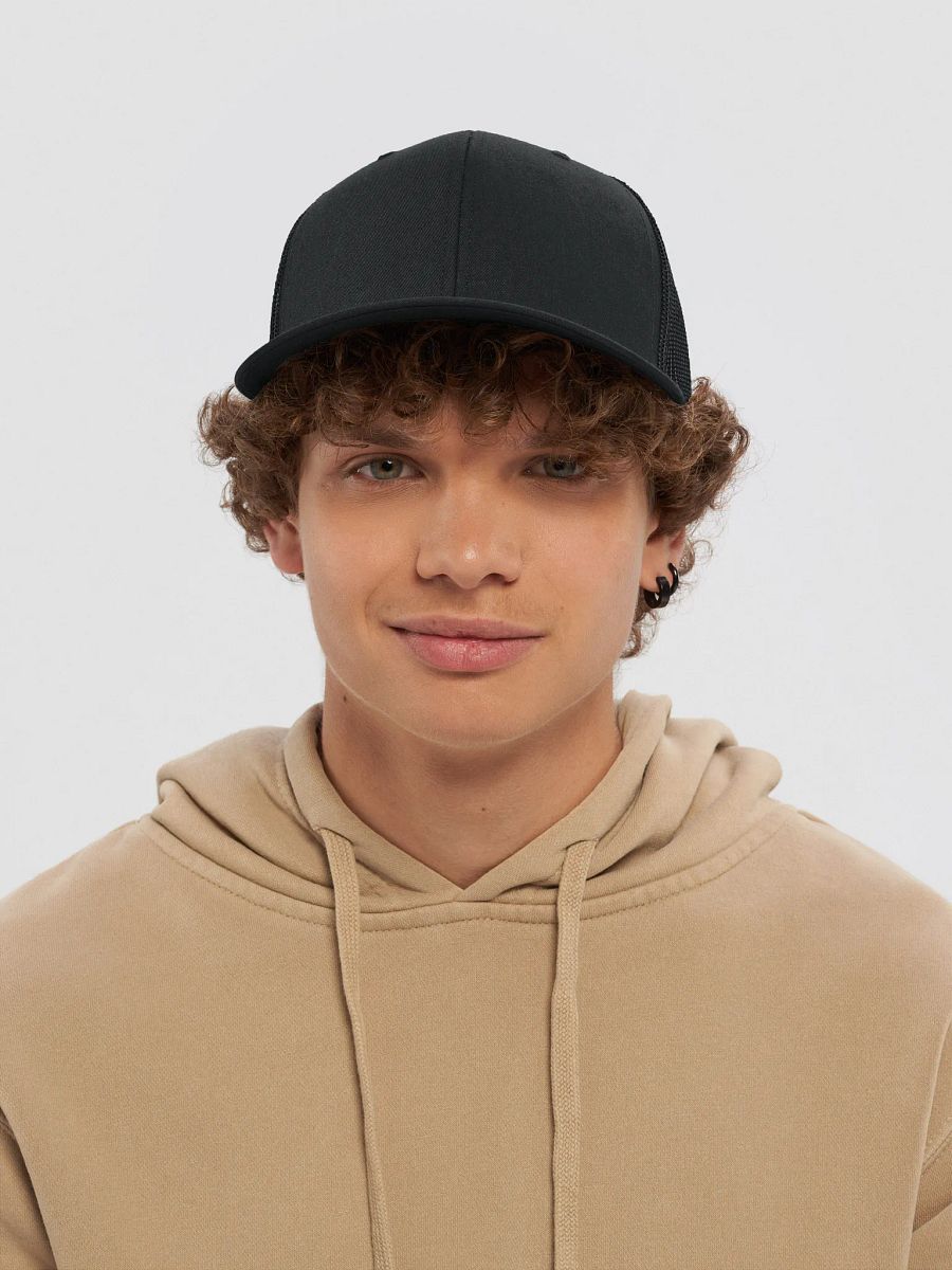 RunnersNerd - Embroidery Trucker product image (5)