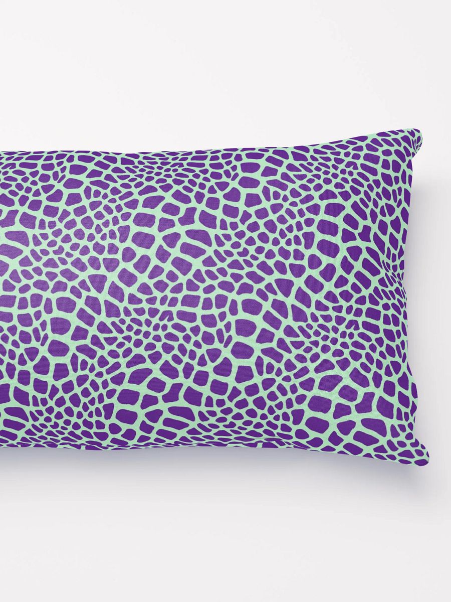 Green Giraffe Pillow product image (2)