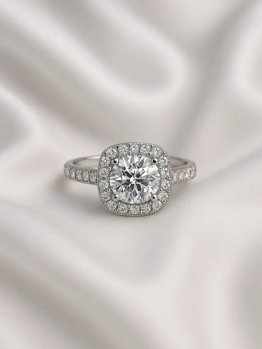 The Eira Ring product image (3)