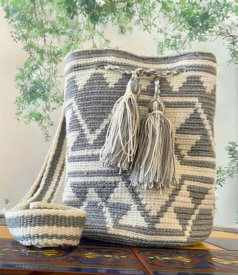 Authentic Handmade Colombian Wayuu Mochila Bags product image (4)