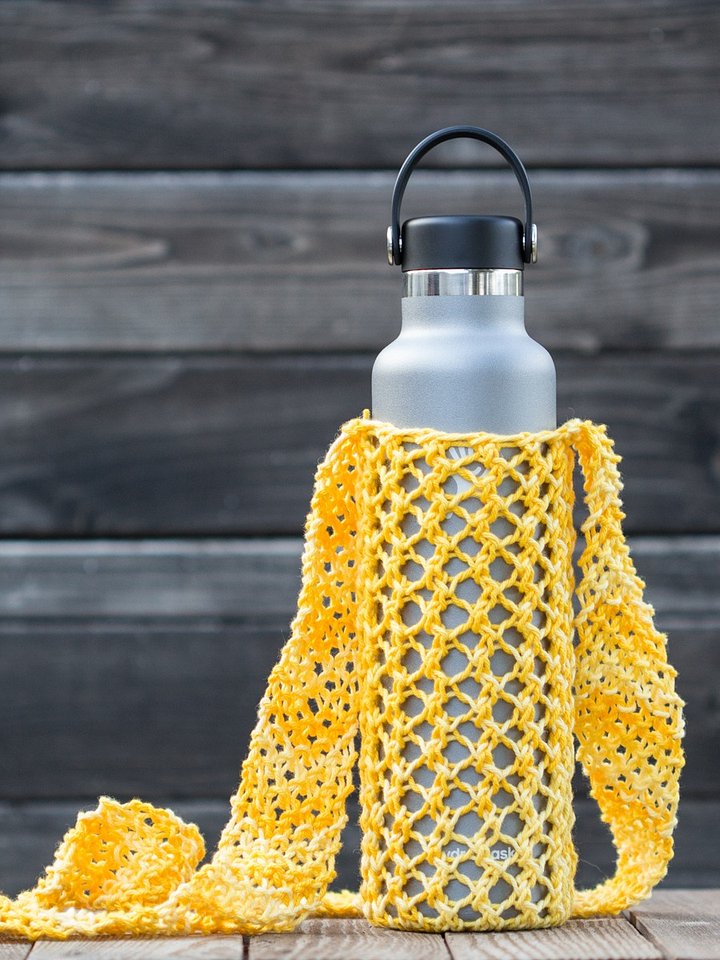 Knitted Water Bottle Holder Pattern - Glee product image (1)