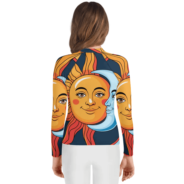 Graphic T-shirt product image (2)