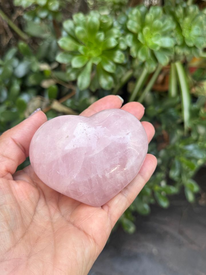 Heart-Shaped Rose Quartz — 9 oz! product image (1)