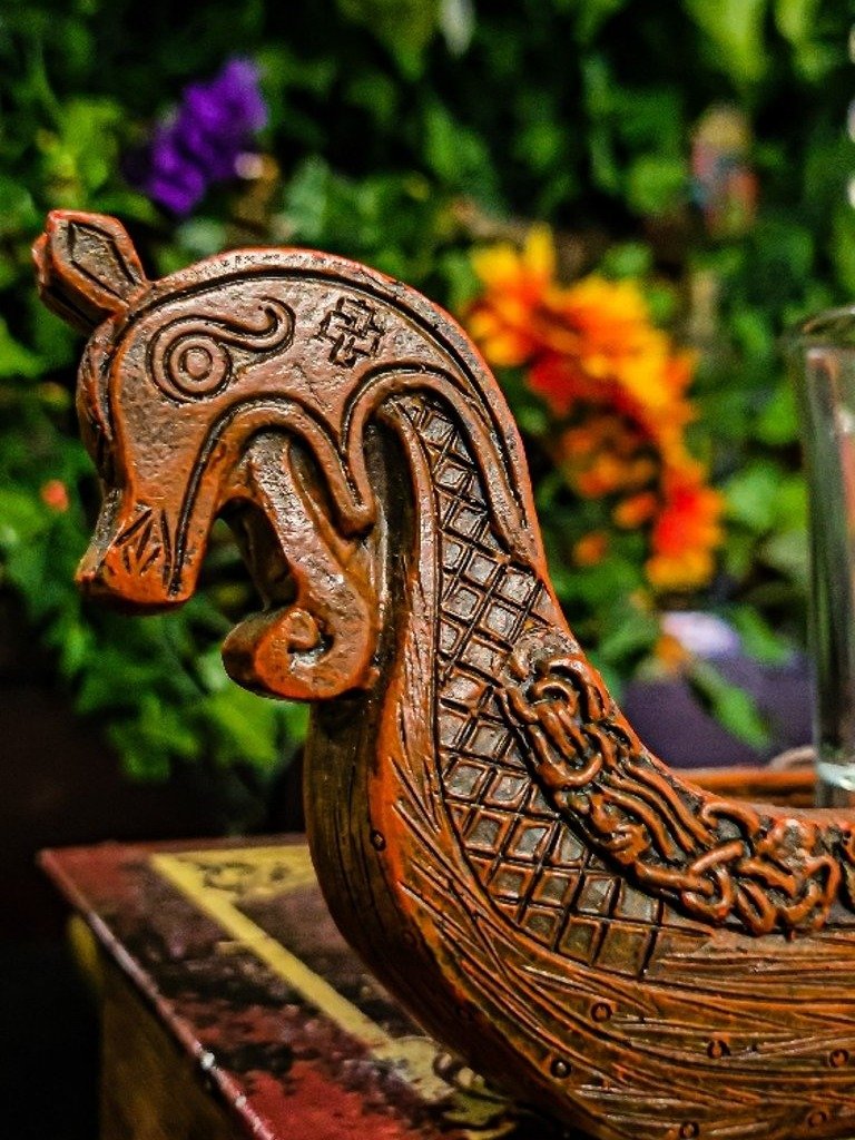 The Armored Kingdom Dragon Ship Holder with 3 Shot Glasses-Mythical Design-Dragon Build product image (5)