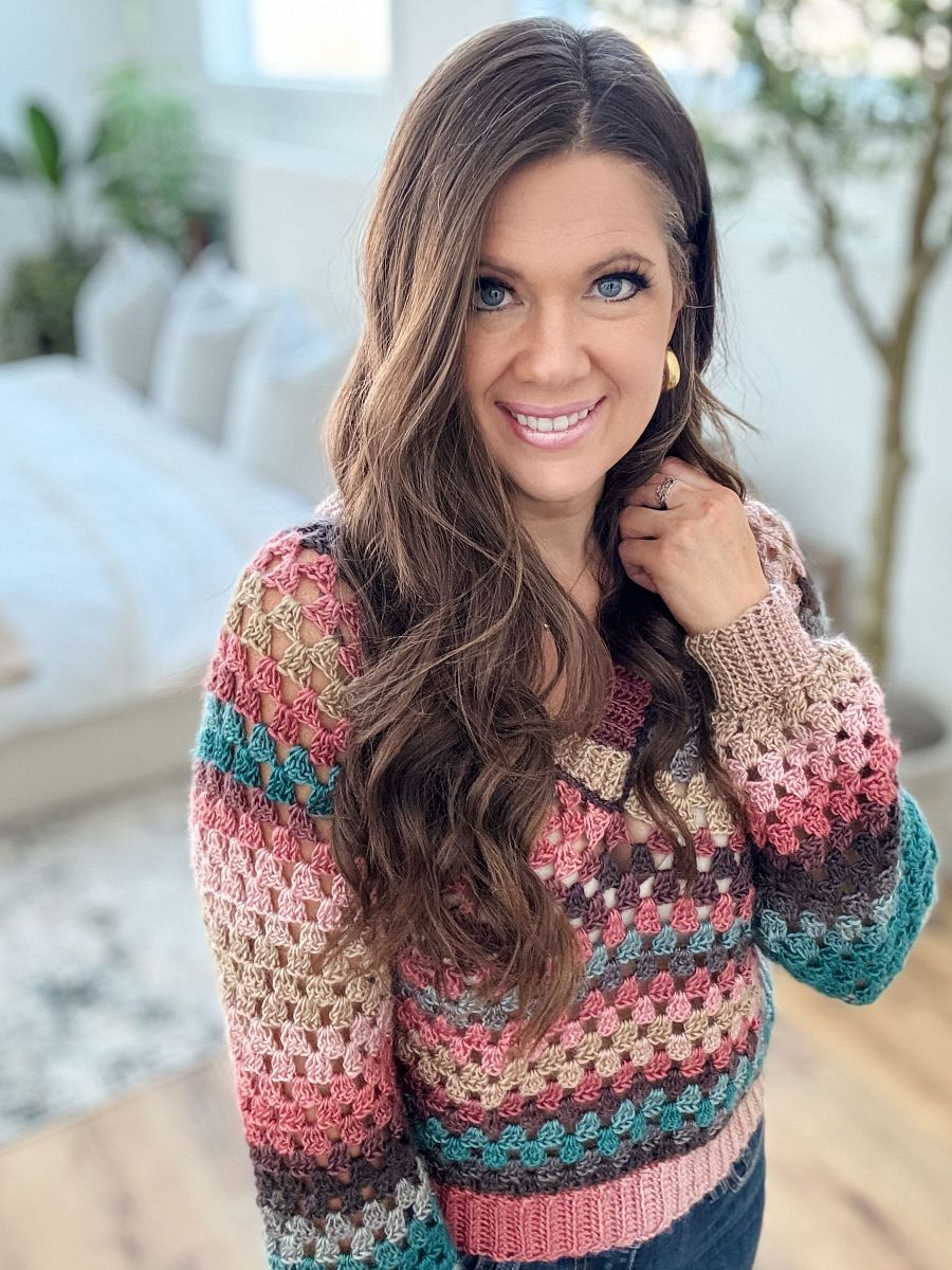Granny Pop V-Neck Sweater Crochet Pattern product image (3)