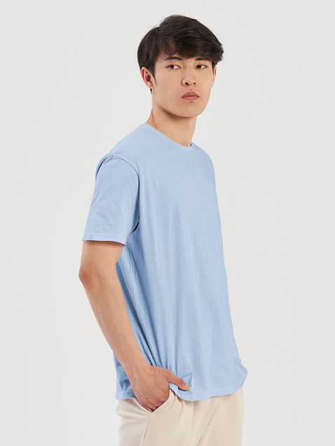 Photo showing Gildan Unisex Softstyle T-Shirt