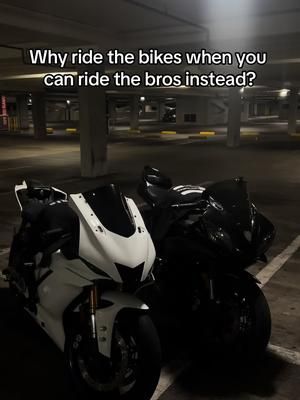 i love riding the bros #booktok #streetbike #s1k #r1 #h2 #h2r 