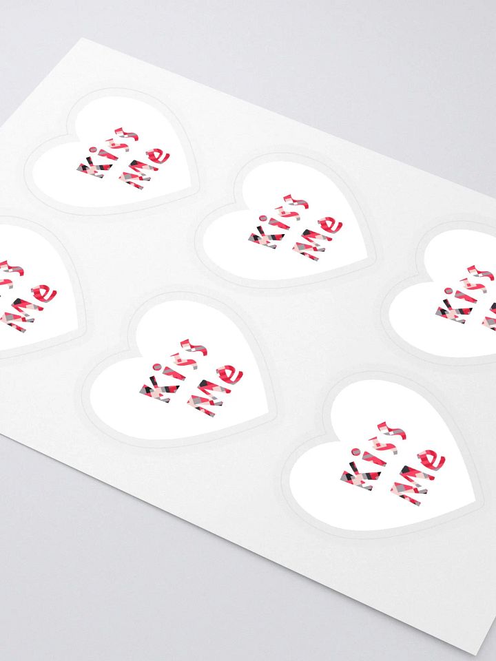 KISS ME TEXT ON WHITE product image (2)