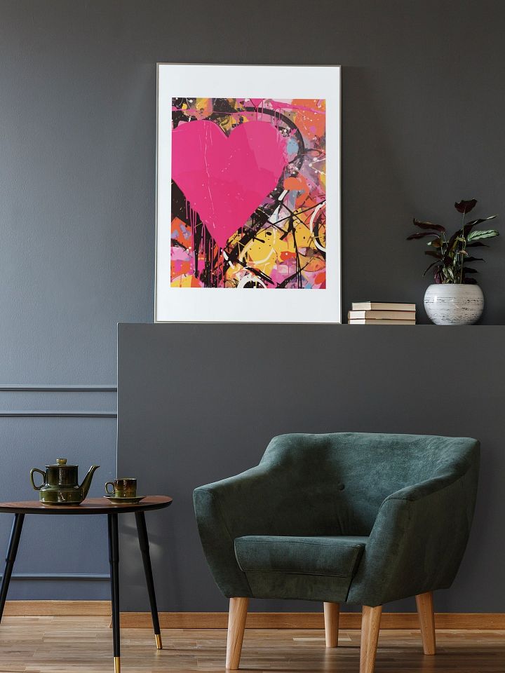 Abstract Pink Heart Canvas Art, Colorful Graffiti Love Painting, Modern Urban Street Artwork, Bold Romantic Wall Decor for Home Interior product image (2)