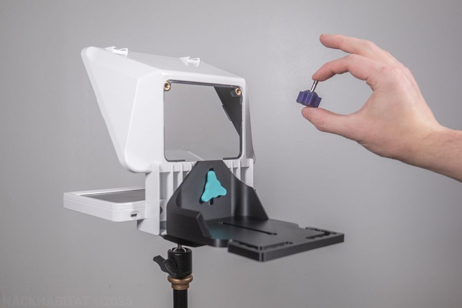 OBSBOT Tail 2 Prompter Kit product image (5)