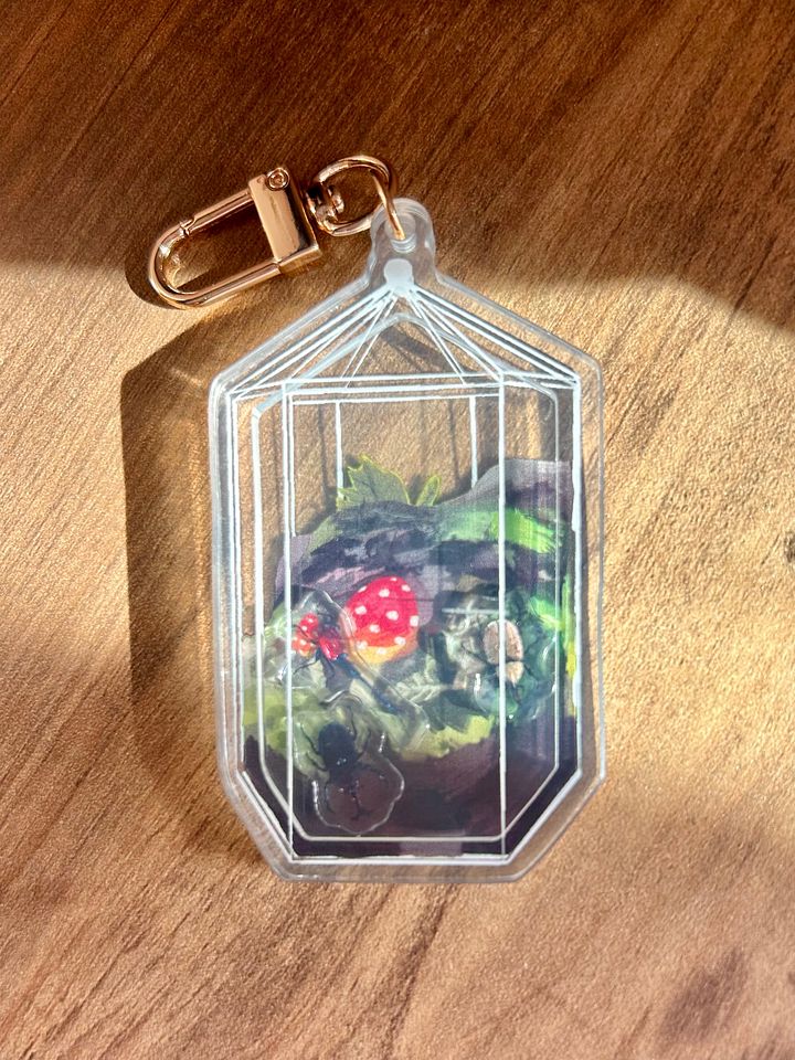 Beetle Terrarium Shaker Keychain product image (1)