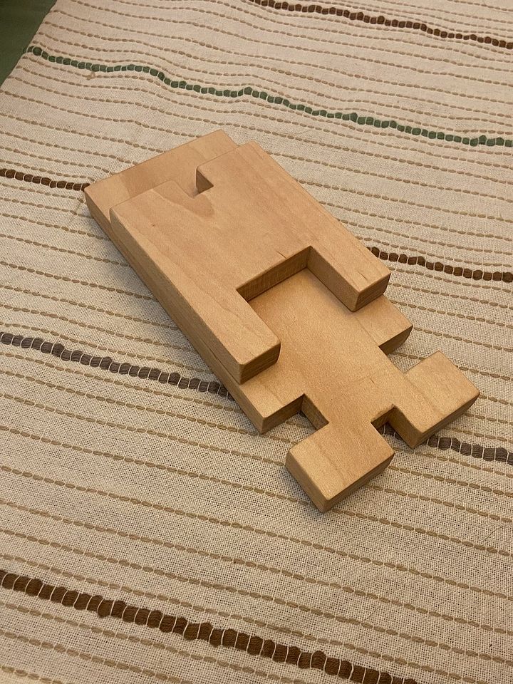 Collapsible Maple Phone Stand product image (2)