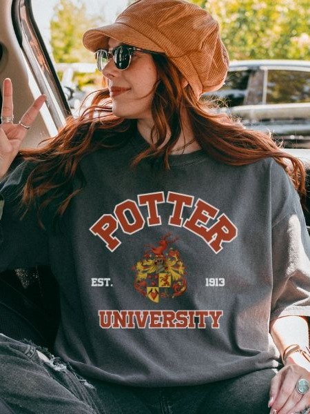 Potter Vintage Magical Collegiate Shirt product image (7)