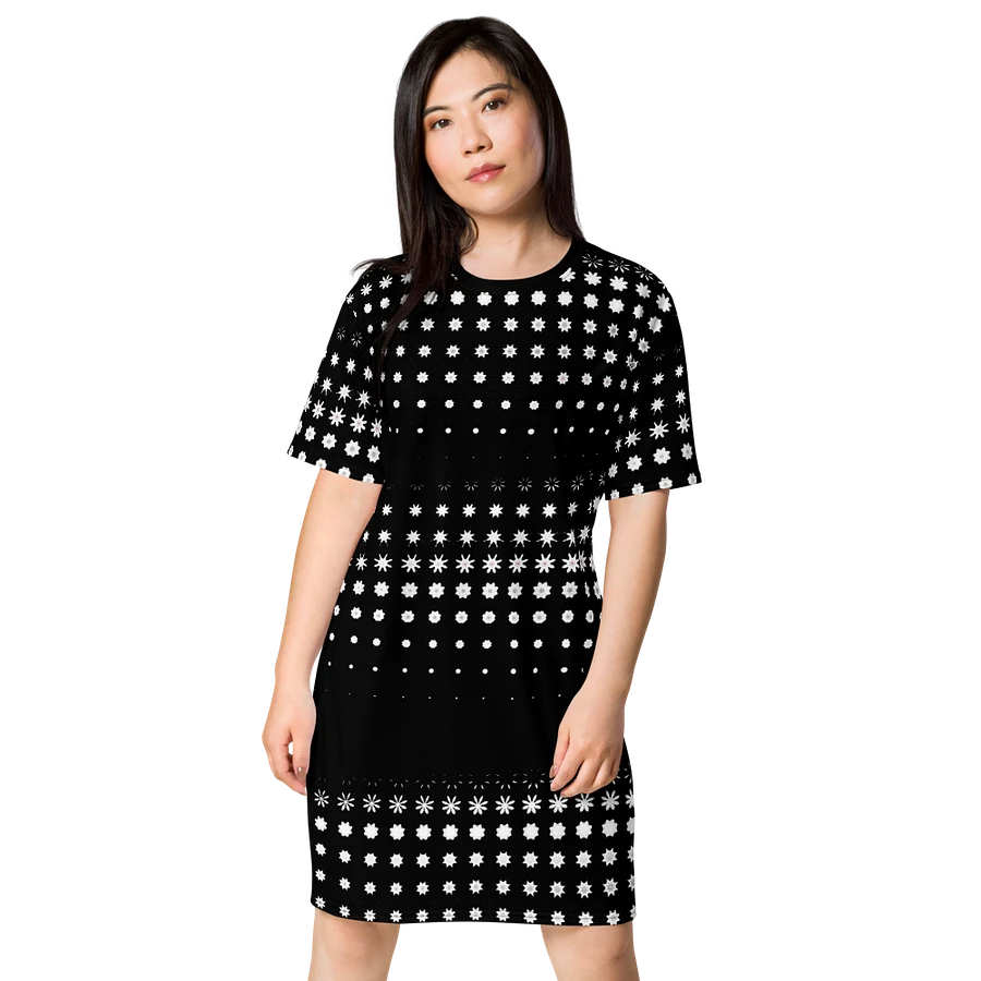 Abstract Black and White Flowers T Shirt Dress product image (2)